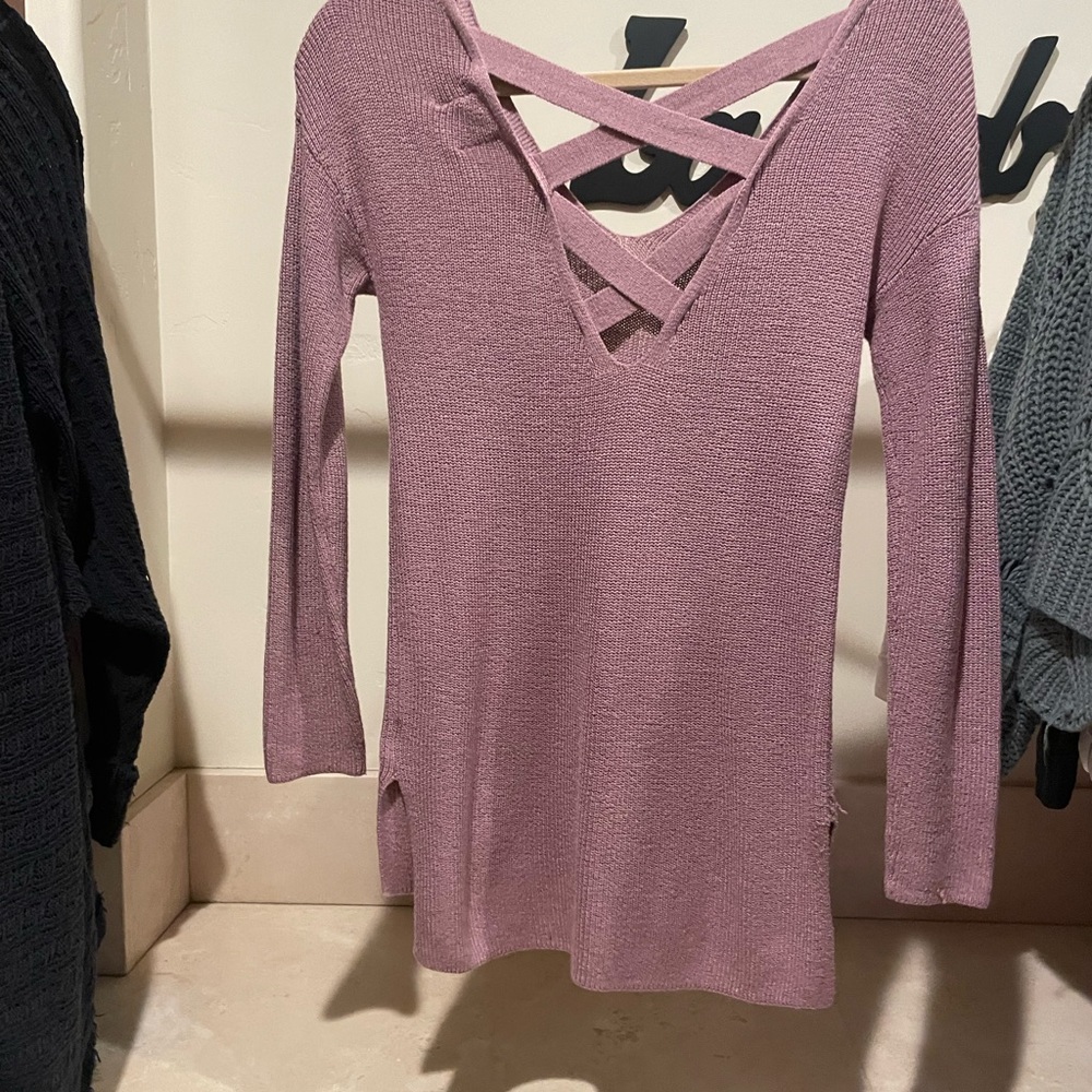 Pink sweater - Picture 2 of 2